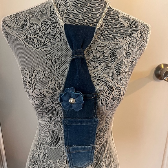 Hand Crafted Denim Blue Floral Accessory - Picture 1 of 3